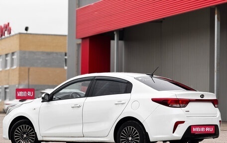 KIA Rio IV, 2017 год, 789 000 рублей, 6 фотография