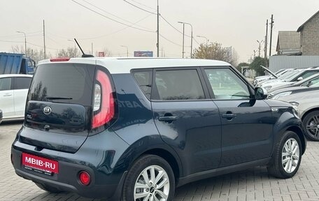 KIA Soul II рестайлинг, 2017 год, 1 699 900 рублей, 6 фотография