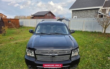 Chevrolet Tahoe III, 2011 год, 2 200 000 рублей, 3 фотография