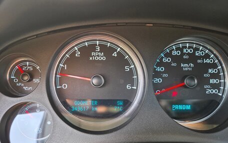 Chevrolet Tahoe III, 2011 год, 2 200 000 рублей, 22 фотография