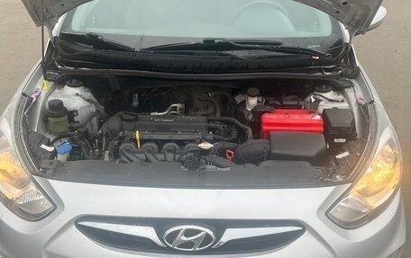 Hyundai Solaris II рестайлинг, 2012 год, 790 000 рублей, 6 фотография