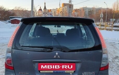 Mitsubishi Grandis, 2008 год, 850 000 рублей, 13 фотография