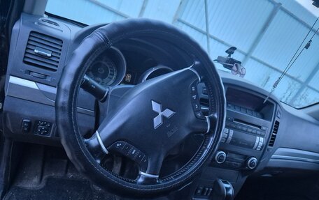 Mitsubishi Pajero IV, 2011 год, 2 100 000 рублей, 12 фотография