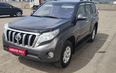 Toyota Land Cruiser Prado 150 рестайлинг 2, 2017 год, 4 700 000 рублей, 1 фотография