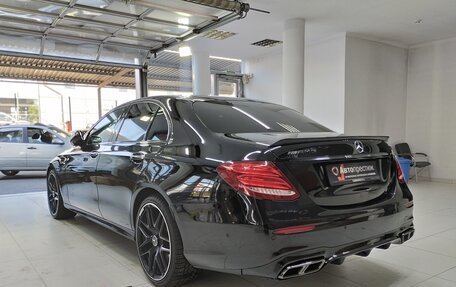 Mercedes-Benz E-Класс, 2017 год, 4 850 000 рублей, 4 фотография