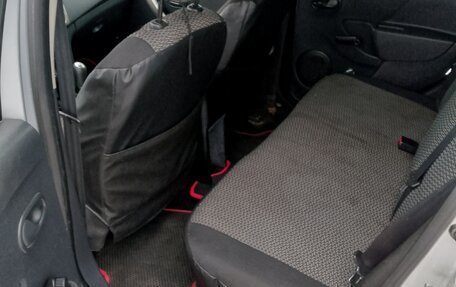 Renault Logan II, 2014 год, 450 000 рублей, 2 фотография