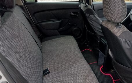 Renault Logan II, 2014 год, 450 000 рублей, 3 фотография