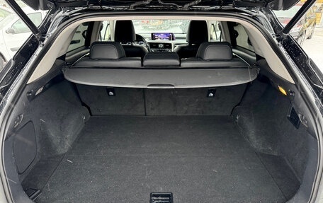 Lexus RX IV рестайлинг, 2017 год, 4 450 000 рублей, 15 фотография