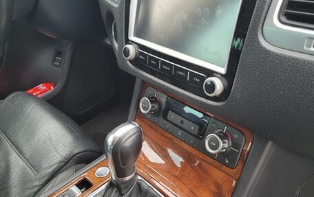 Volkswagen Touareg III, 2013 год, 2 400 000 рублей, 10 фотография