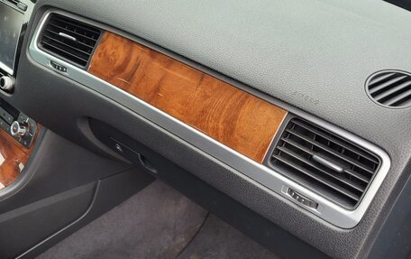 Volkswagen Touareg III, 2013 год, 2 400 000 рублей, 11 фотография