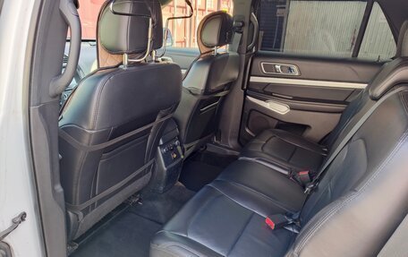 Ford Explorer VI, 2016 год, 2 390 000 рублей, 14 фотография