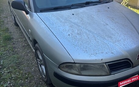 Mitsubishi Carisma I, 2001 год, 280 000 рублей, 3 фотография