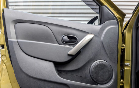 Renault Sandero II рестайлинг, 2015 год, 1 080 000 рублей, 20 фотография