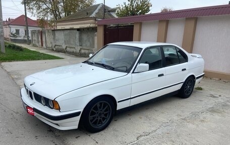 BMW 5 серия, 1991 год, 310 000 рублей, 1 фотография