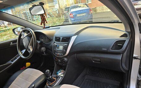 Hyundai Solaris II рестайлинг, 2014 год, 830 000 рублей, 4 фотография