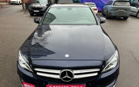 Mercedes-Benz C-Класс, 2017 год, 2 790 000 рублей, 3 фотография