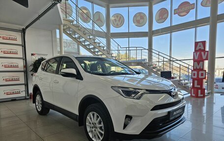 Toyota RAV4, 2015 год, 2 385 000 рублей, 5 фотография
