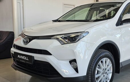 Toyota RAV4, 2015 год, 2 385 000 рублей, 3 фотография