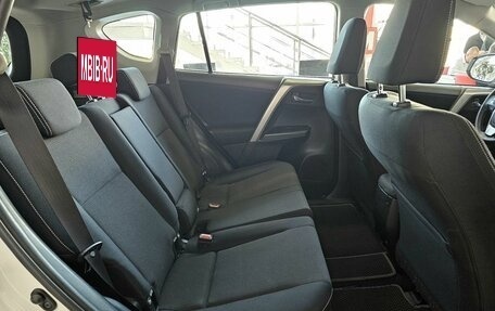 Toyota RAV4, 2015 год, 2 385 000 рублей, 17 фотография