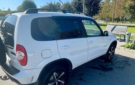 Chevrolet Niva I рестайлинг, 2013 год, 550 000 рублей, 2 фотография