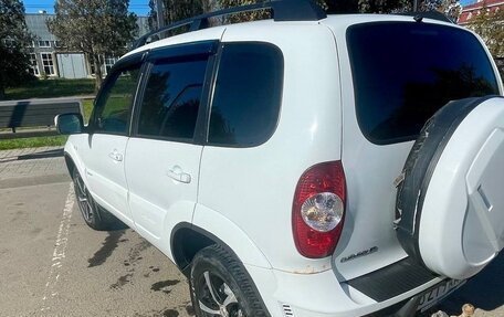 Chevrolet Niva I рестайлинг, 2013 год, 550 000 рублей, 3 фотография