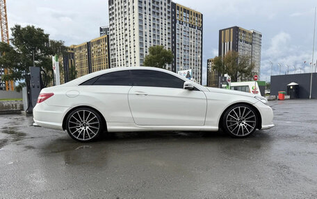 Mercedes-Benz E-Класс, 2010 год, 1 930 000 рублей, 2 фотография