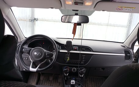 KIA Rio IV, 2017 год, 1 050 000 рублей, 5 фотография