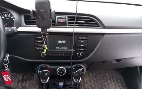 KIA Rio IV, 2017 год, 1 050 000 рублей, 8 фотография