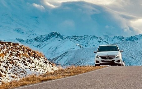 Mercedes-Benz B-Класс, 2016 год, 1 450 000 рублей, 2 фотография