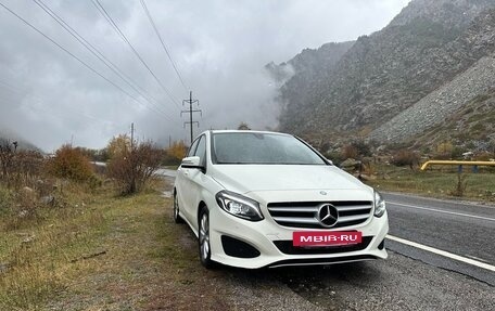 Mercedes-Benz B-Класс, 2016 год, 1 450 000 рублей, 6 фотография