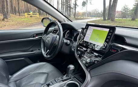 Toyota Camry, 2021 год, 3 100 000 рублей, 11 фотография