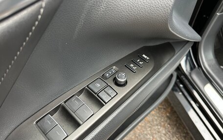 Toyota Camry, 2021 год, 3 100 000 рублей, 16 фотография