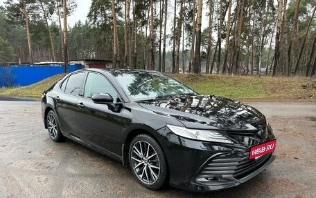 Toyota Camry, 2021 год, 3 100 000 рублей, 5 фотография