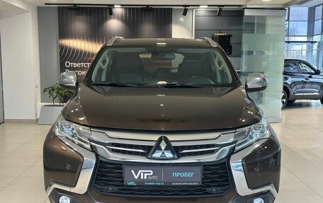 Mitsubishi Pajero Sport III рестайлинг, 2019 год, 2 975 000 рублей, 2 фотография