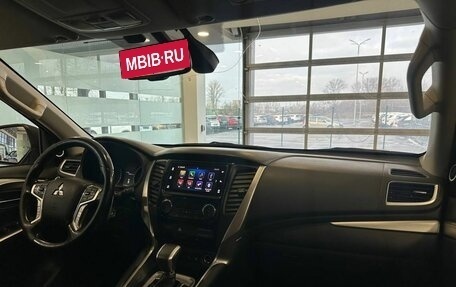 Mitsubishi Pajero Sport III рестайлинг, 2019 год, 2 975 000 рублей, 10 фотография