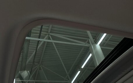 Chevrolet Monza, 2023 год, 1 939 000 рублей, 10 фотография