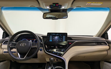 Toyota Camry, 2022 год, 3 440 000 рублей, 14 фотография