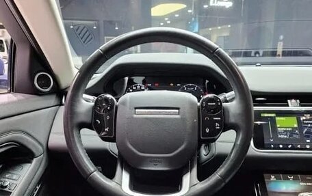 Land Rover Range Rover Evoque II, 2019 год, 3 300 000 рублей, 9 фотография