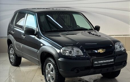 Chevrolet Niva I рестайлинг, 2019 год, 859 000 рублей, 3 фотография