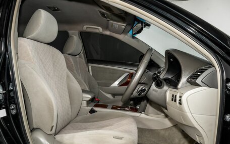 Toyota Camry, 2011 год, 1 250 000 рублей, 5 фотография