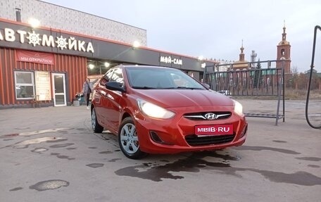 Hyundai Solaris II рестайлинг, 2014 год, 750 000 рублей, 1 фотография