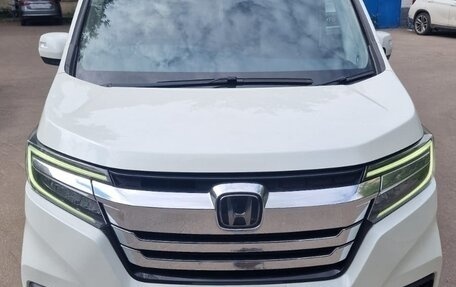 Honda Stepwgn IV, 2021 год, 2 400 000 рублей, 1 фотография