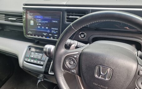 Honda Stepwgn IV, 2021 год, 2 400 000 рублей, 9 фотография