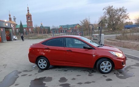 Hyundai Solaris II рестайлинг, 2014 год, 750 000 рублей, 2 фотография