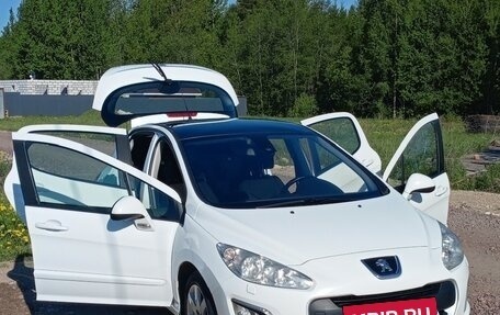 Peugeot 308 II, 2012 год, 540 000 рублей, 2 фотография