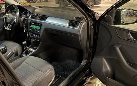 Skoda Rapid I, 2015 год, 950 000 рублей, 10 фотография