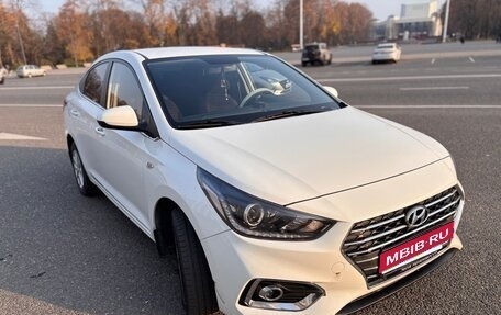 Hyundai Solaris II рестайлинг, 2018 год, 1 450 000 рублей, 1 фотография
