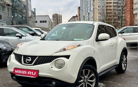 Nissan Juke II, 2013 год, 989 000 рублей, 3 фотография