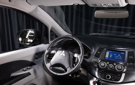 Mitsubishi Grandis, 2010 год, 999 000 рублей, 9 фотография