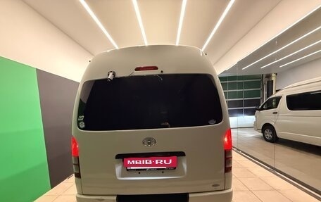 Toyota RegiusAce, 2011 год, 2 740 000 рублей, 5 фотография